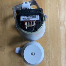 Load image into Gallery viewer, DNH, Horn, 10W Plastic Loudspeaker with Stainless Steel Bracket
